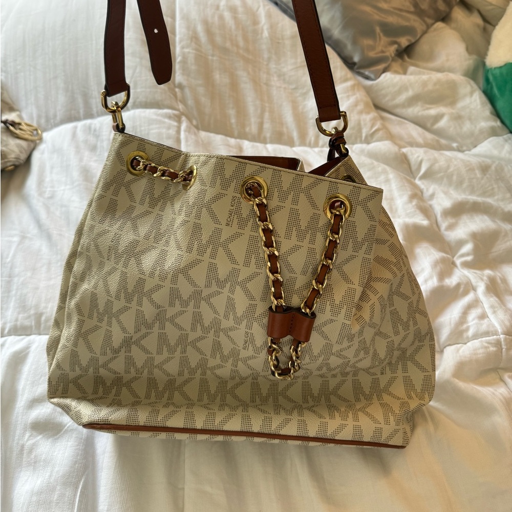 MK purse